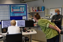 FH Münster: Rasterelektronenmikroskop liefert Aufnahmen von Kuhmilch und Alternativen