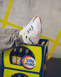Mit Hummel: Vitamalz bringt Sneaker auf den Markt