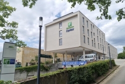 Fürth: Art-Invest Real Estate erwirbt Holiday Inn Express Hotel