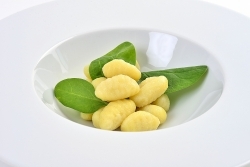 Irreführung: Iglo darf Gnocchi in Gorgonzola-Sauce nicht mehr als Veggie-Produkt verkaufen